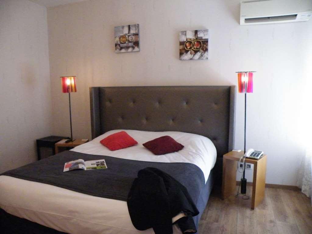Brit Hotel Roanne - Le Grand Hotel Phòng bức ảnh