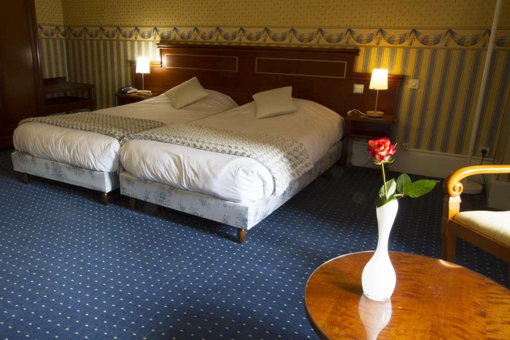 Brit Hotel Roanne - Le Grand Hotel Phòng bức ảnh