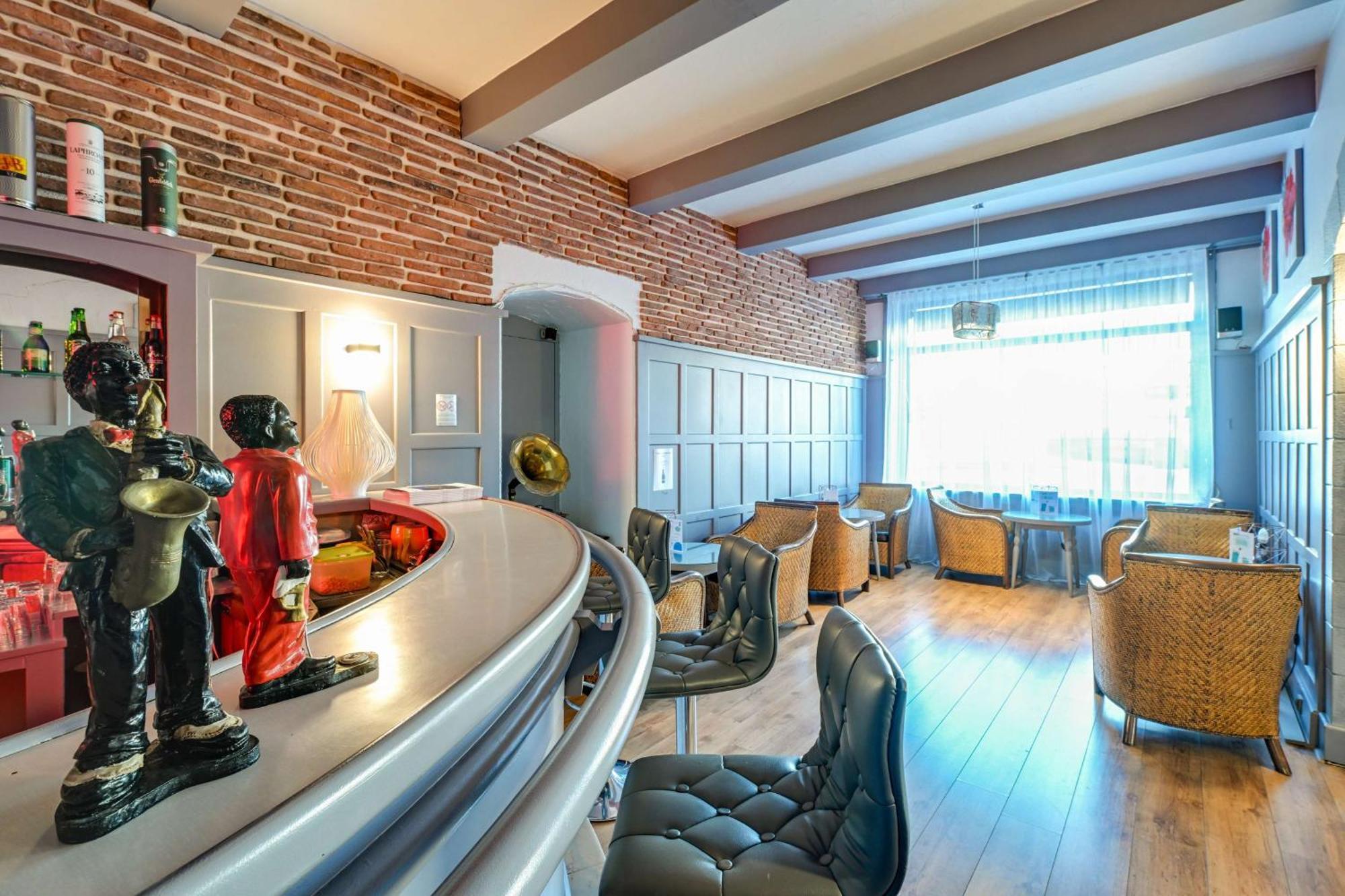 Brit Hotel Roanne - Le Grand Hotel Ngoại thất bức ảnh