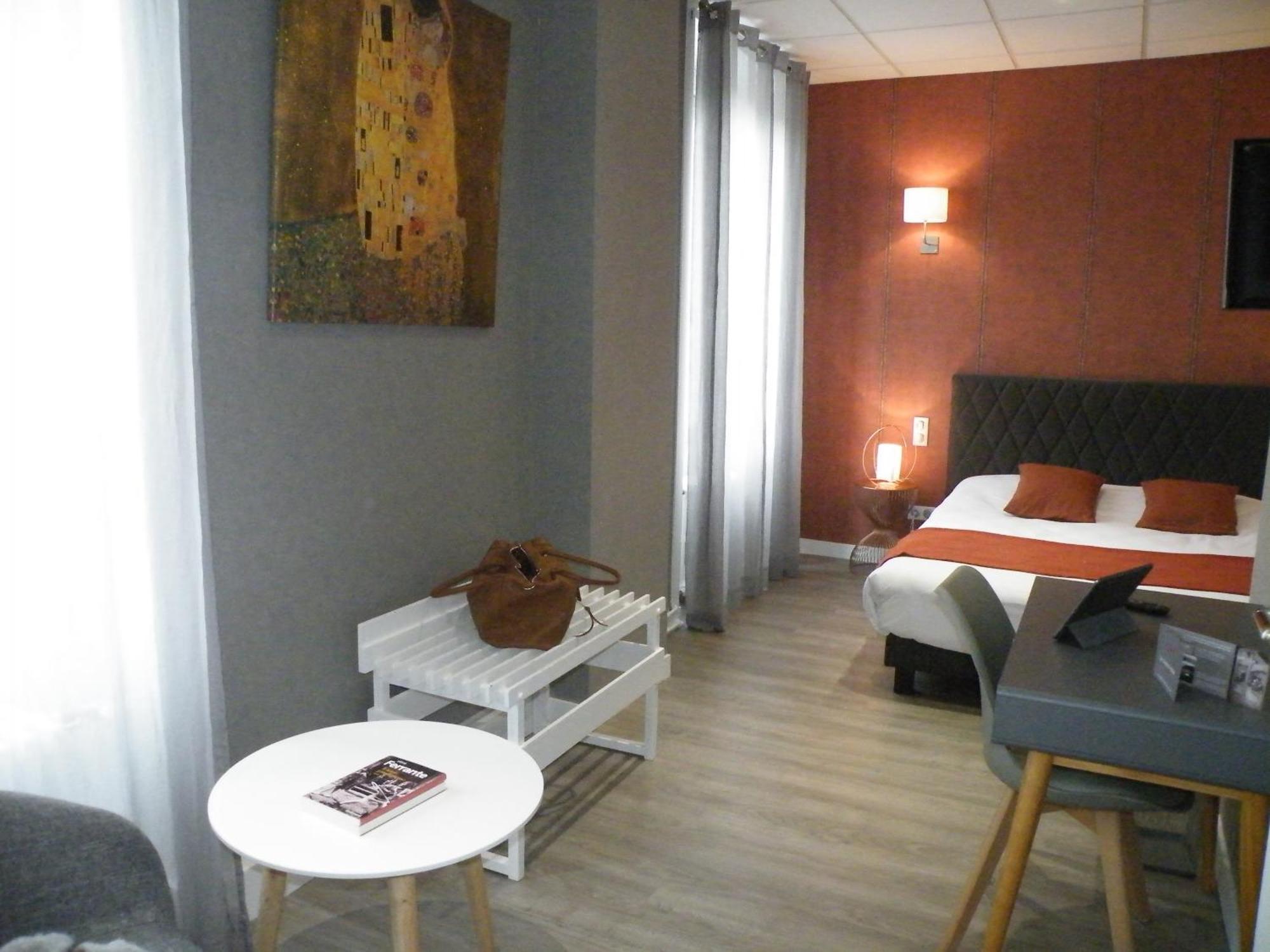 Brit Hotel Roanne - Le Grand Hotel Ngoại thất bức ảnh