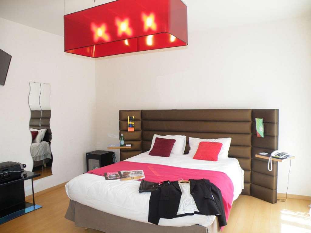 Brit Hotel Roanne - Le Grand Hotel Phòng bức ảnh